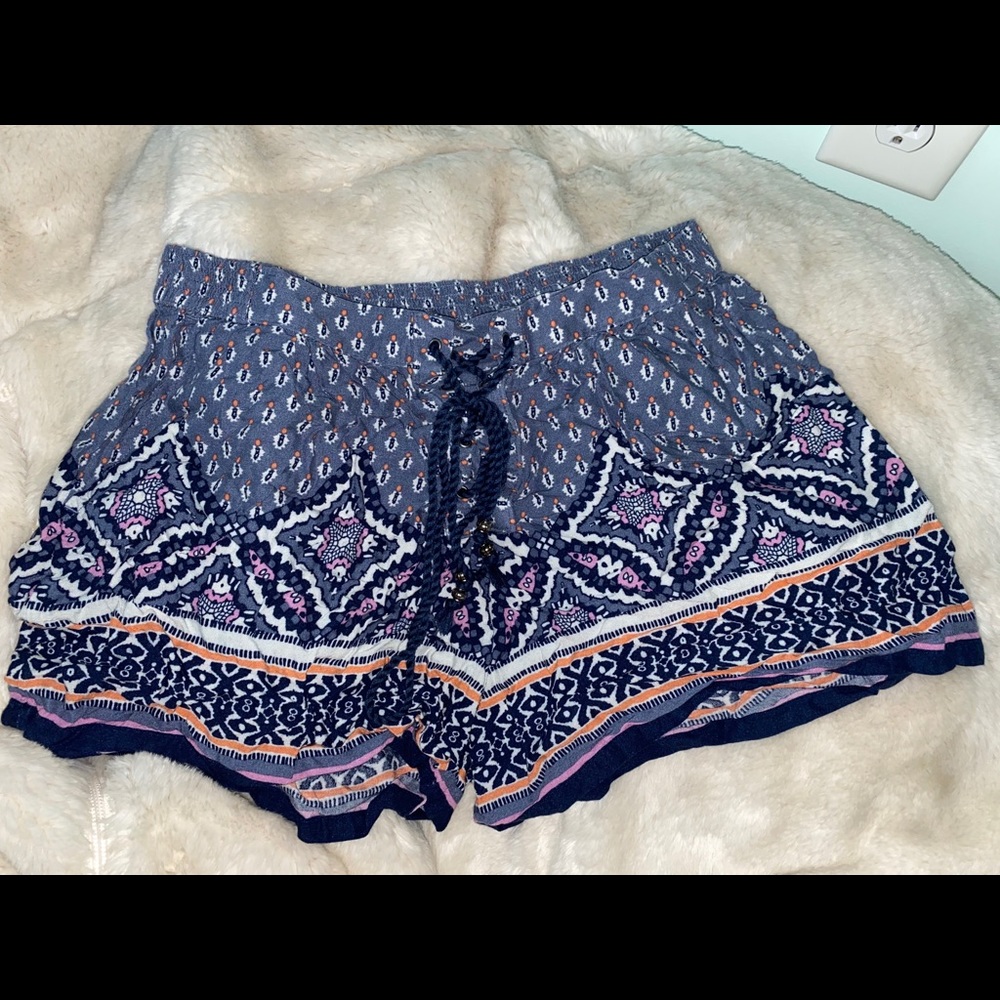 ABERCROMBIE PATTERN LACE UP SHORTS